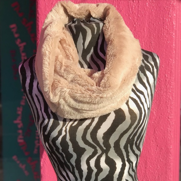 Sherpa Taupe Soft Warm Faux Fur Infinity Scarf - Picture 3 of 5